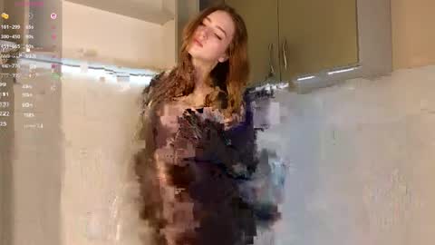 Snapshot of noirastrya chatting on 03/23/26, 06:06 Sophie online show from 03/23/26, 06:06