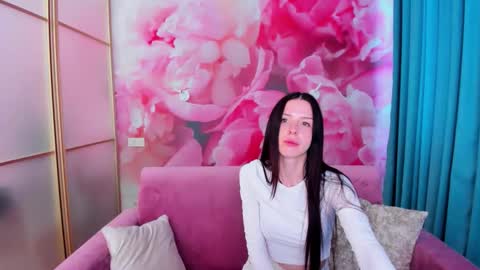 NoirDiva online show from 06/05/26, 05:47