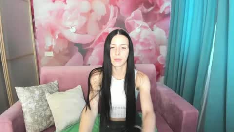 NoirDiva online show from 07/05/26, 06:09