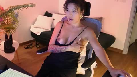 noirelysia online show from 12/16/25, 03:44