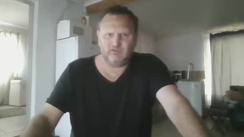 Nollie online show from 10/26/25, 05:02