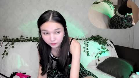 Snapshot of nomibean chatting on 02/26/25, 05:28 nomi online show from 02/26/25, 05:28