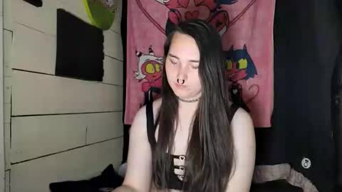 nonbinarybeauty20 online show from 06/10/26, 06:45