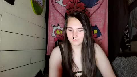 Snapshot of nonbinarybeauty20 chatting on 07/08/26, 10:20 nonbinarybeauty20 online show from 07/08/26, 10:20