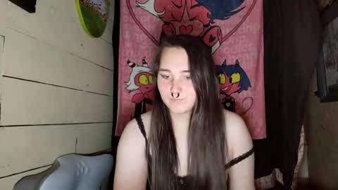 Snapshot of nonbinarybeauty20 chatting on 07/14/26, 06:07 nonbinarybeauty20 online show from 07/14/26, 06:07