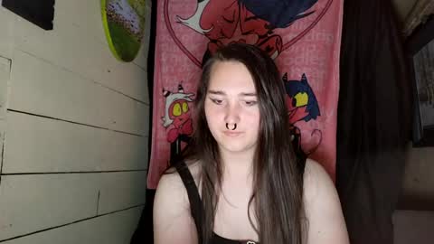 Snapshot of nonbinarybeauty20 chatting on 07/27/26, 04:47 nonbinarybeauty20 online show from 07/27/26, 04:47