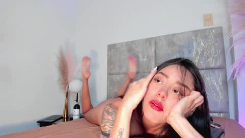 Nora Da Silva online show from 02/05/25, 04:16