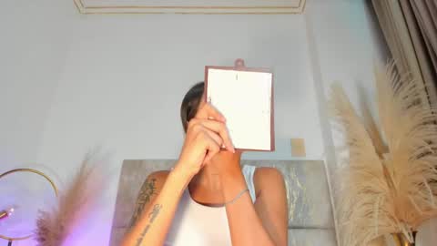 Nora Da Silva online show from 09/24/25, 12:58