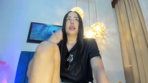 Nora Da Silva online show from 11/30/25, 01:59