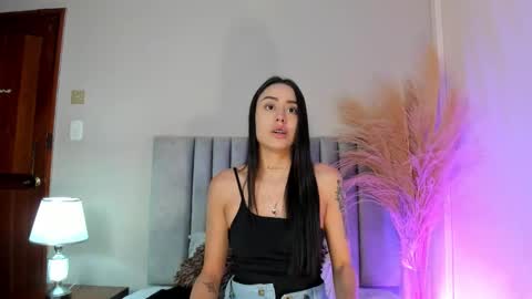Nora Da Silva online show from 12/20/25, 02:24