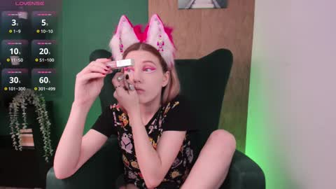 Snapshot of nora_lis chatting on 03/08/25, 12:30 Nora Cutie u online show from 03/08/25, 12:30