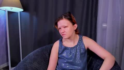 Snapshot of nora_lovvv chatting on 09/21/25, 10:17 Nora online show from 09/21/25, 10:17