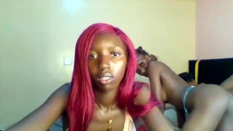 Snapshot of norababy20 chatting on 04/28/26, 04:01 Norababy20 online show from 04/28/26, 04:01