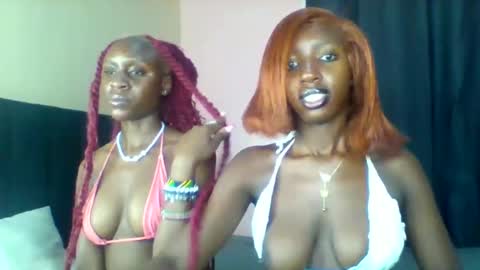 Snapshot of norababy20 chatting on 05/15/26, 04:30 Norababy20 online show from 05/15/26, 04:30