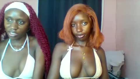 Snapshot of norababy20 chatting on 05/16/26, 04:09 Norababy20 online show from 05/16/26, 04:09