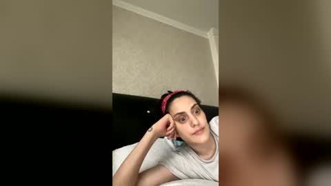 norablues online show from 07/12/26, 03:58