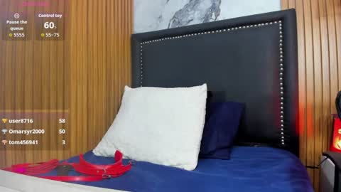 noraloux1 online show from 06/11/26, 12:32