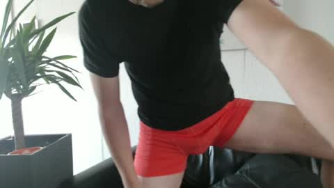 nordicrunner76 online show from 06/14/26, 06:43