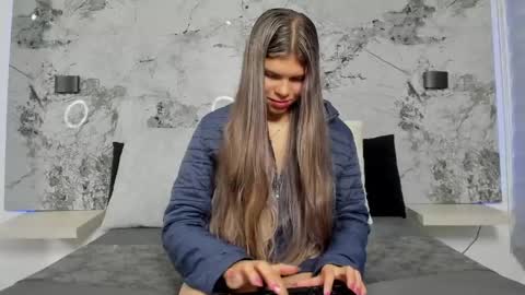 Snapshot of norki_ chatting on 06/08/26, 11:43 Norki online show from 06/08/26, 11:43