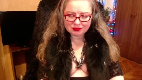 miss Tress online show from 12/28/24, 06:18