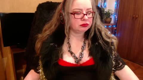 miss Tress online show from 12/31/24, 11:28