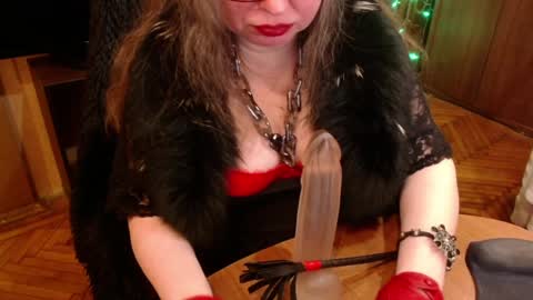 miss Tress online show from 01/05/25, 10:40