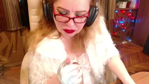 Snapshot of norma_gin chatting on 07/12/26, 09:06 miss Tress online show from 07/12/26, 09:06
