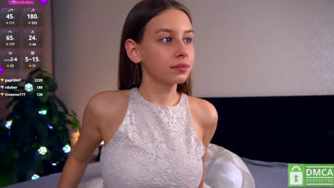 Hello Im Marina  and its my fourth day D online show from 12/10/24, 08:27