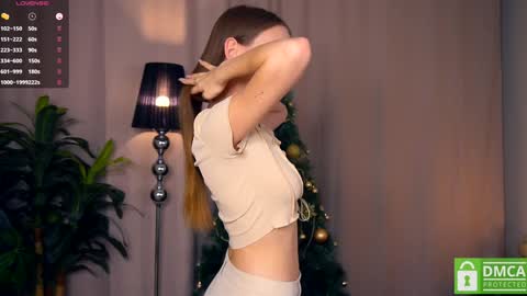 Hello Im Marina  and its my fourth day D online show from 12/26/24, 06:33
