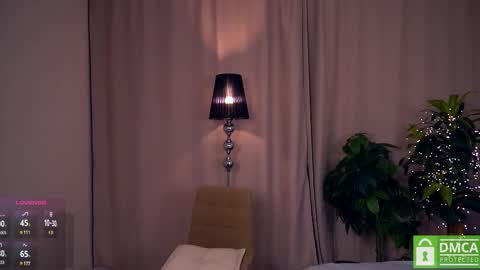 Hello Im Marina  and its my fourth day D online show from 02/22/25, 10:31