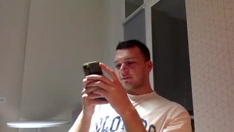 Snapshot of north_justin chatting on 04/15/26, 09:15 Justin online show from 04/15/26, 09:15