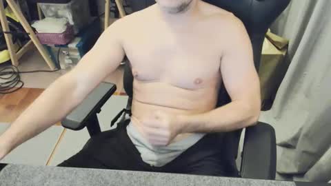 Snapshot of northern_breeze chatting on 11/10/25, 06:07 northern breeze online show from 11/10/25, 06:07