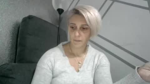 nosmileme online show from 10/18/25, 06:52