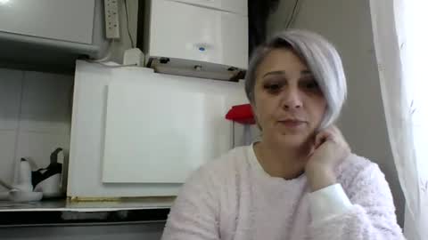 nosmileme online show from 11/18/25, 10:41