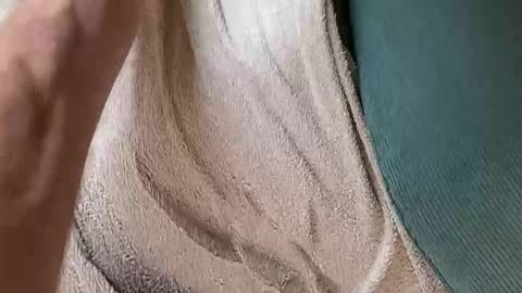 Elif online show from 10/31/25, 11:22