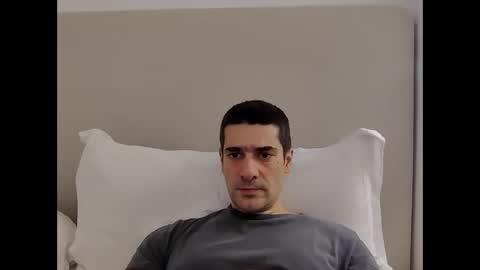 nothingnothing_01 online show from 11/08/25, 01:55