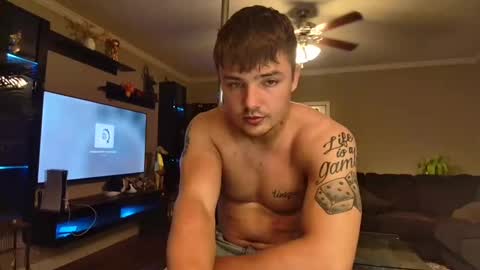 Snapshot of notoribliss chatting on 09/22/25, 07:10 Riley online show from 09/22/25, 07:10