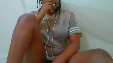 notoy1 online show from 10/02/25, 01:01
