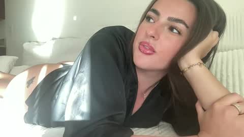 nellyxoxo online show from 09/28/25, 09:53