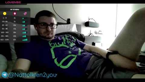Snapshot of nottolkien2you chatting on 06/08/26, 02:45 NotTolkien2You online show from 06/08/26, 02:45