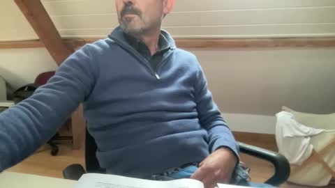 noux69 online show from 10/17/25, 03:03