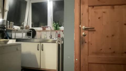 noux69 online show from 10/27/25, 05:28