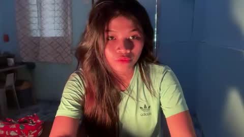 youngpinay online show from 09/12/25, 03:17