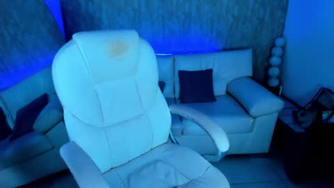 nova online show from 09/09/25, 04:34