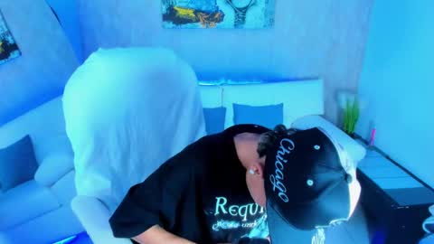 nova online show from 10/19/25, 05:19