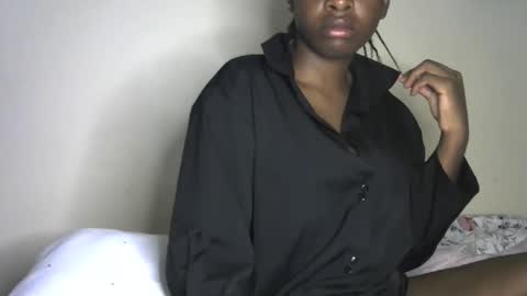 novaah online show from 11/16/25, 12:49