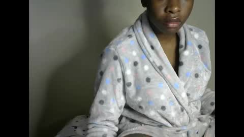 novaah online show from 11/30/25, 03:10