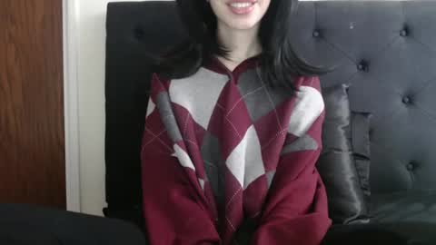 Snapshot of novafrey chatting on 02/06/26, 05:27 Olivia online show from 02/06/26, 05:27