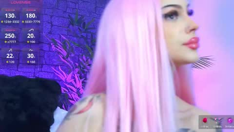 Snapshot of novajadex chatting on 05/28/26, 04:15 Ariana online show from 05/28/26, 04:15