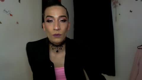 Snapshot of novanyx11 chatting on 09/17/25, 10:00 Nova...  online show from 09/17/25, 10:00